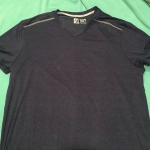 NWT Men’s workout v neck